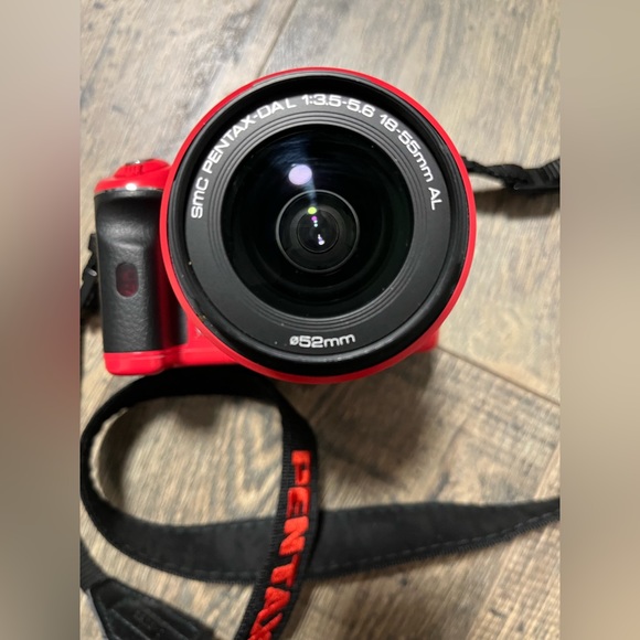 Pentax K-X camera - Picture 5 of 11